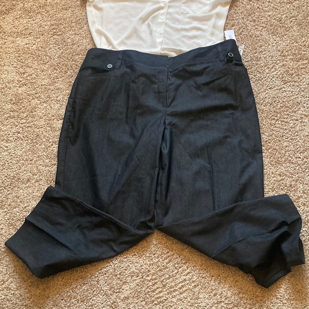 Women’s Ankle Length jeans NWT size 22